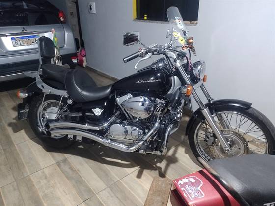 HONDA SHADOW 750 